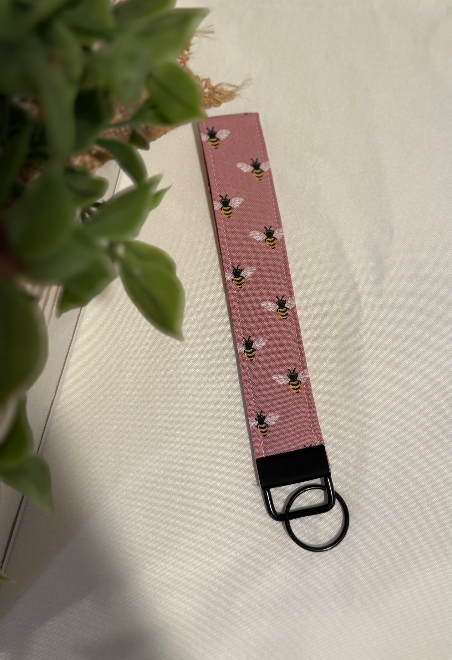 Wristlet keychains